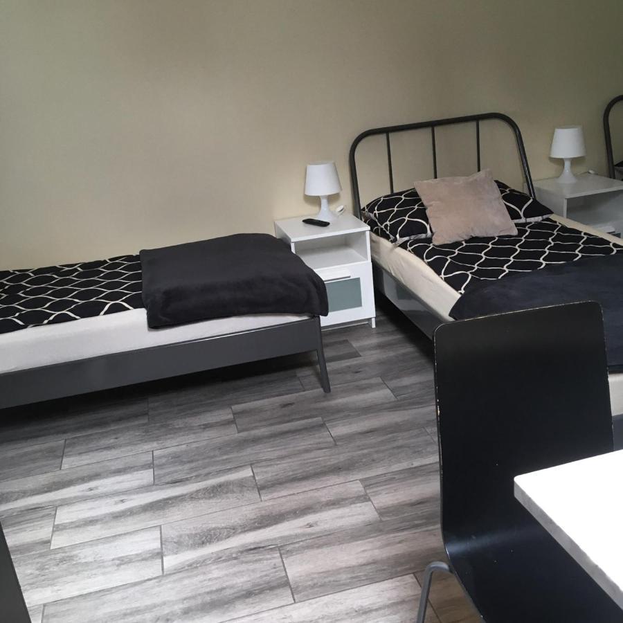 Pokoje Przy Zamku Podzamcze  Esterno foto